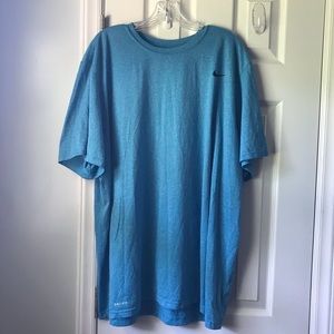 Men’s Nike Dri-fit short sleeve shirt. Size 3XL